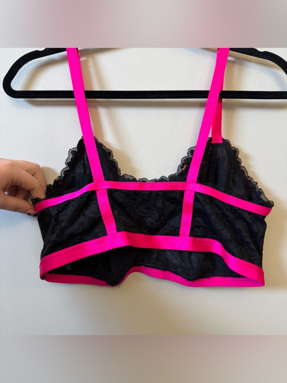 Torrid Neon Lights hot pink trim keyhole black lace bralette - Picture 6 of 7